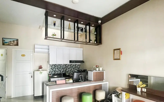 Homestay Harmony Syariah RedPartner Near Juanda T2