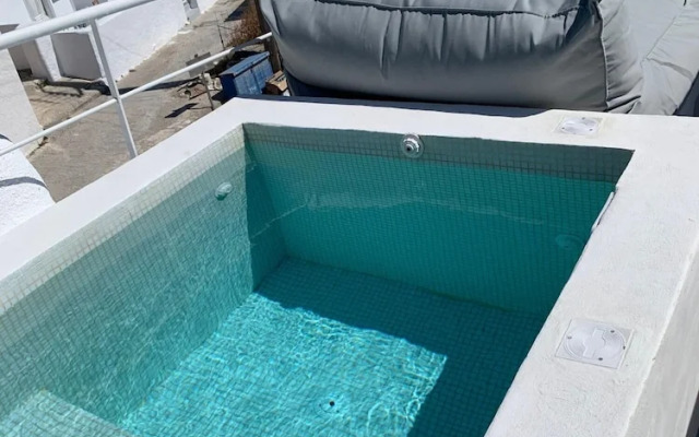 Timedrops Santorini Kallisti Villa Terrace Suite