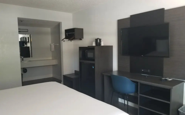 Motel 6 Sacramento, CA - Natomas & SMF Airport