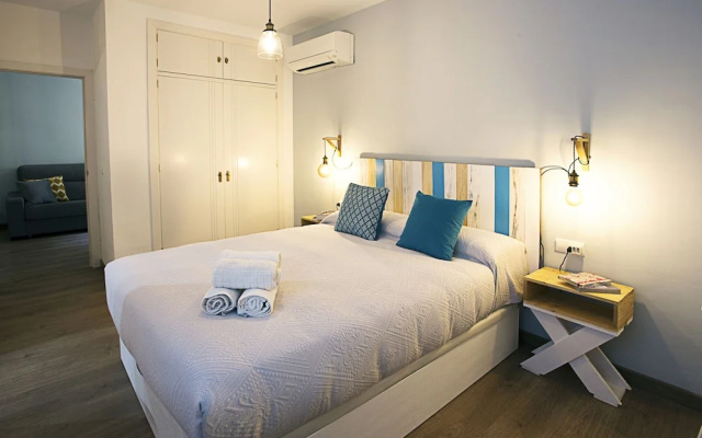 Bright & Quiet Apartment Malaga Center