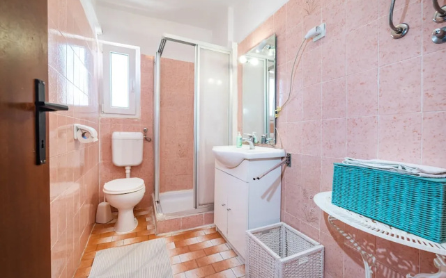 Ivica two Bedroom Apartment B, Novalja