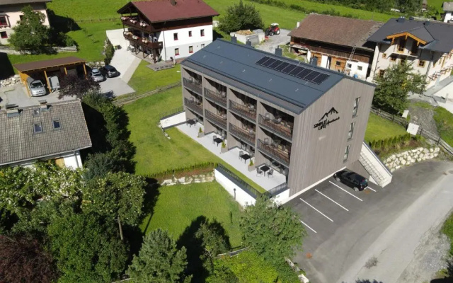 Simple Life Apartments