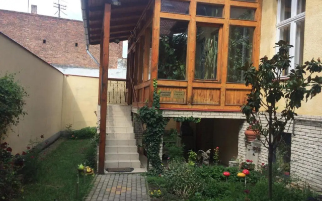 Lyrius Vendégház - Debrecen