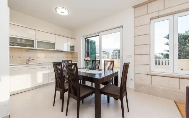 Apartments Dyana