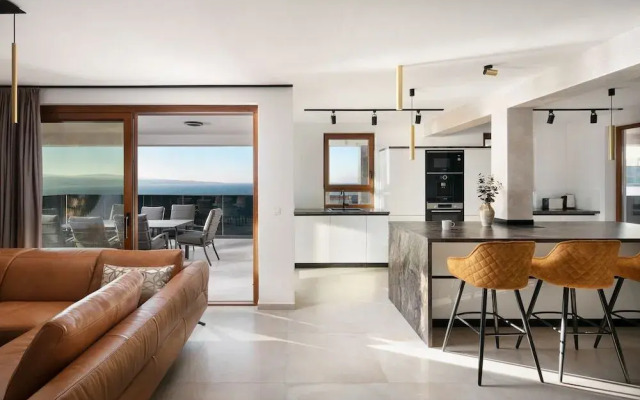 Malibu Imperial Seafront Apartments