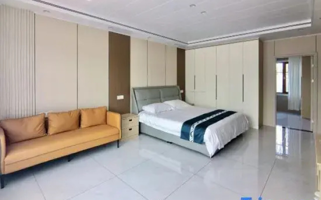 Luhua Court Homestay