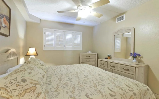 Villa Del Sol Condominium 205