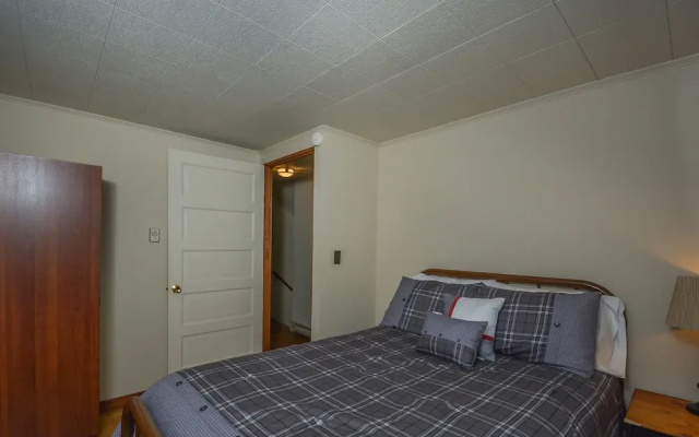 Nestled Hideaway 3 Bedroom House