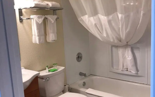The Caden Hotel