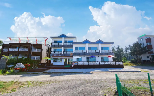 Yangyang Mybeach Pension