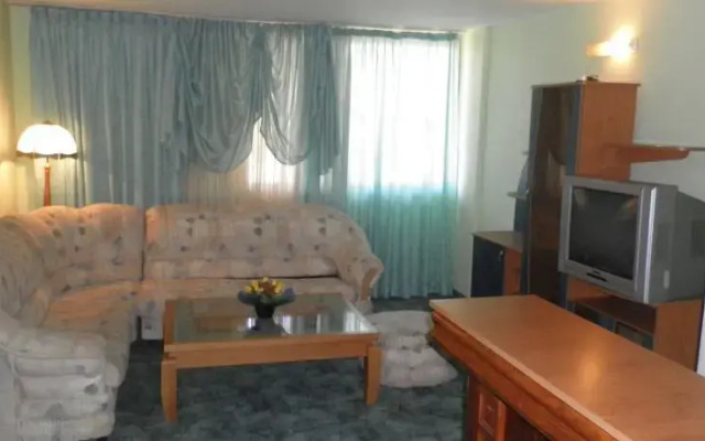 Bor Hotel