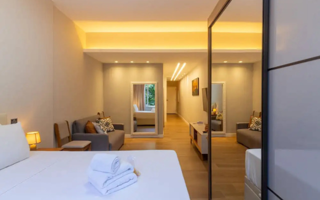 Loft With Soundproof Windows 5-minute Walk to the Beach Nsc304