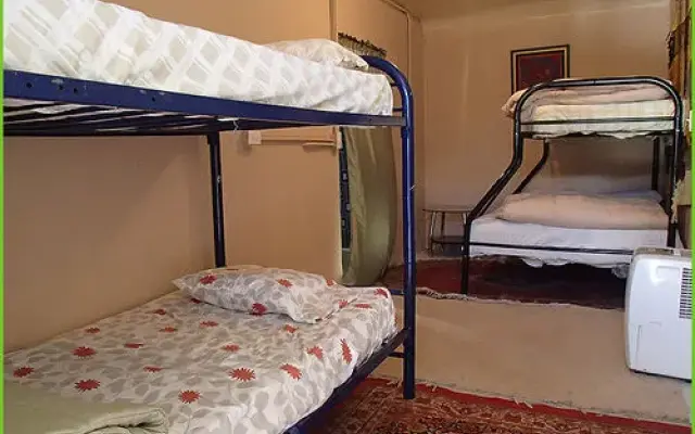 Nomba - Hostel