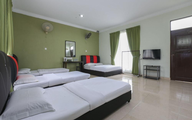 SPOT ON 90012 Cerana Villa Resort & Medan Ikan Bakar