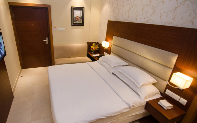 Hotel Aura