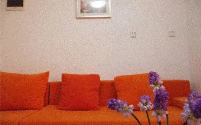 Kiss My Family Apartment