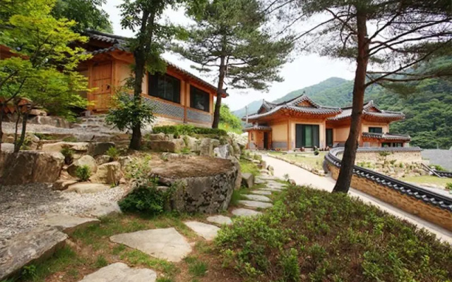 Pyeongchang Geumdang Hanok Pension