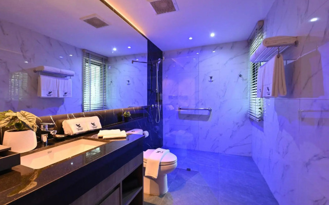 Moose Hotel Nimman
