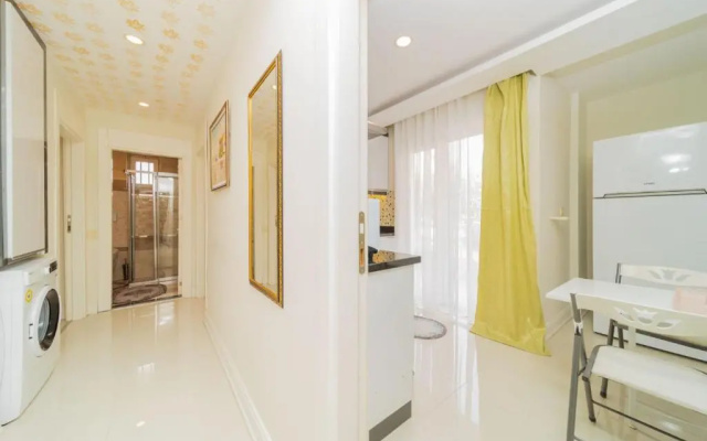 Excellent Flat Close To Kaleici In Muratpasa