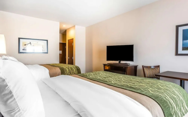 Comfort Inn & Suites Moore - Oklahoma City