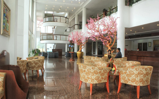 Sinabung Hills Resort