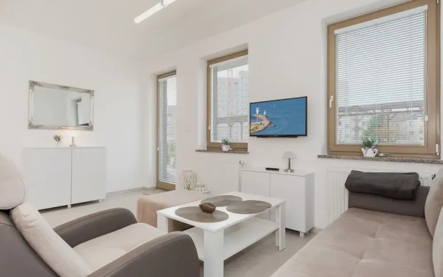 Apartments Sikorskiego by Renters