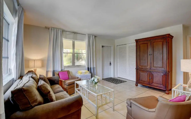 Tropic Isle Beach Resort