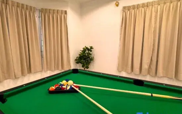 Seremban Spacious Family Stay-BBQ-Billiard-Karaoke- 4R3B (11-18 pax)