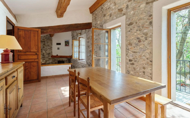 Welcoming Holiday Home in Tautavel with Balcony