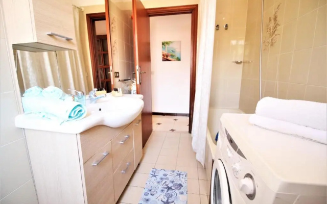 Holidaycasa Leone - Con Posto Auto a 200mt Dal Mare