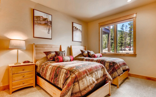 River Run Townhome RR84 - RVJR by RedAwning