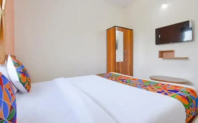 FabHotel Silver 9