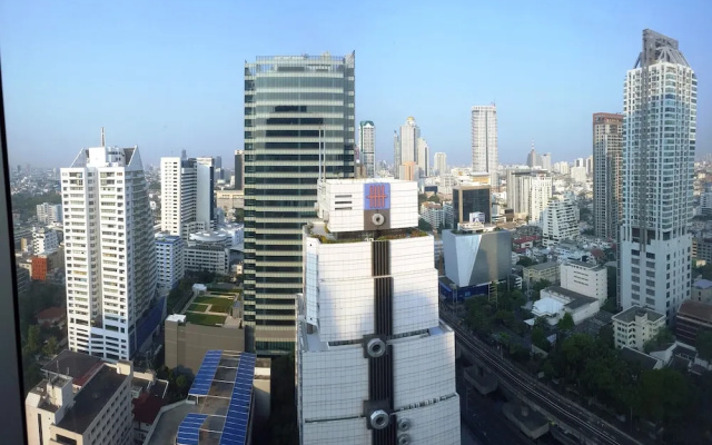 Serviced 2 Bed Skyvillas With View