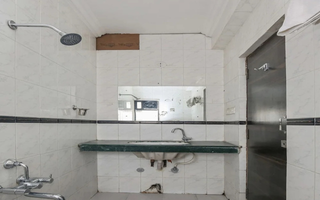 Hotel Twin Tower 2 By OYO Rooms