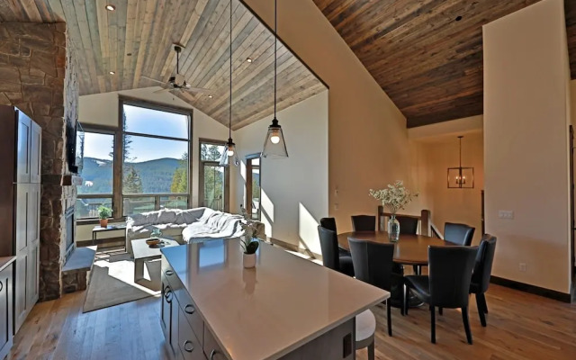 Lakota - 519 Summit Place 6 Bedroom Townhouse