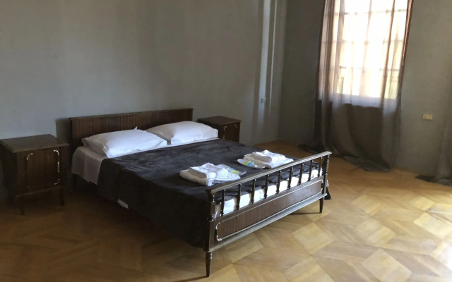 Lucky Family Hotel