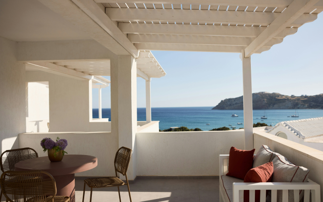 Golden Milos Beach House by Domotel