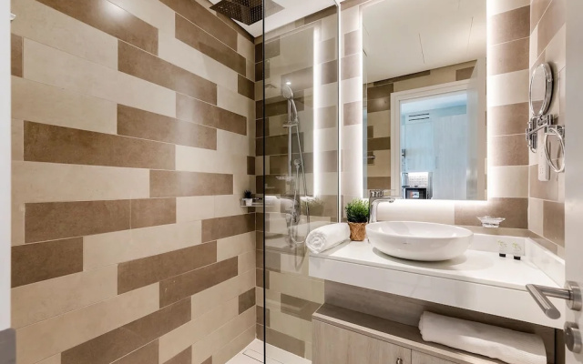 Modern studio on Palm Jumeirah