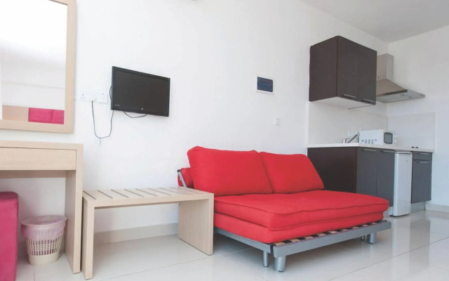 Marlita Beach Hotel Apartments