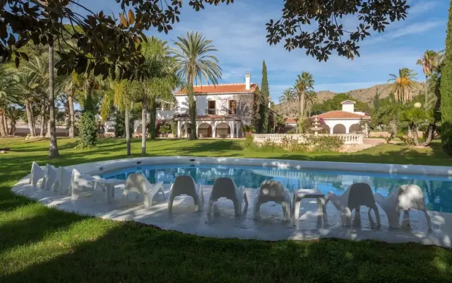 Fidalsa Wine Valley Mansion