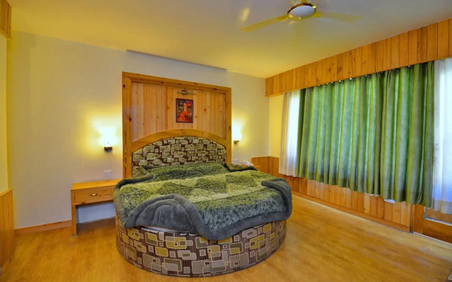 Apple Paradise Manali Hotel