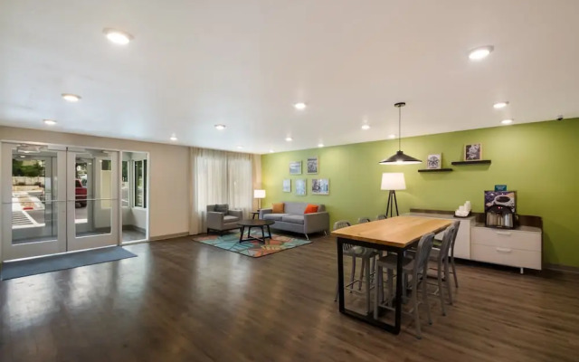 Woodspring Suites Austin Central