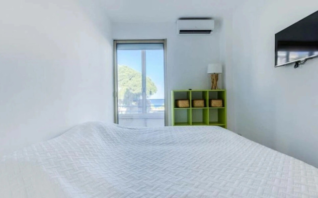 Apartment in Cannes With Stunning Sea View