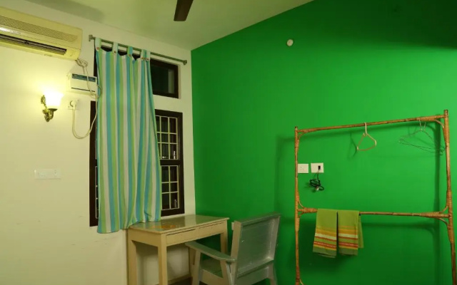 La Maison Radha