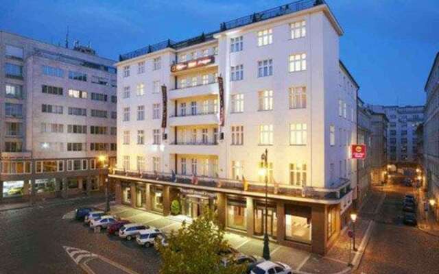 Отель Clarion Hotel Prague Old Town Чехия, Прага - 5 отзывов об отеле, цены и фото номеров - забронировать отель Clarion Hotel Prague Old Town онлайн вид на фасад