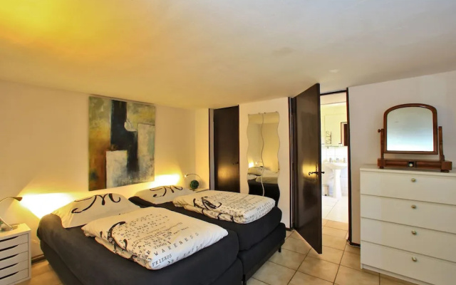 Luxurious Mansion in Souillac With Swimming Pool