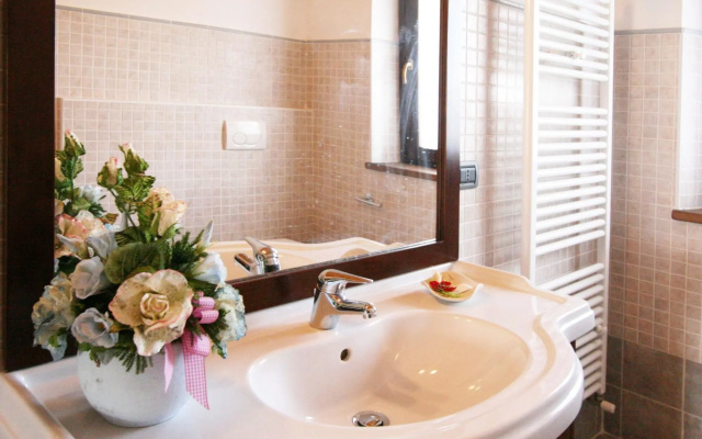 Timeless Villa in Cagli With Garden and Swimming Pool