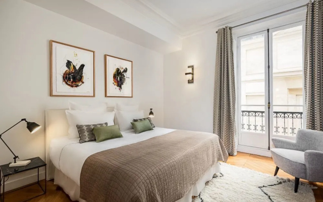 Rue Honore Chevalier - Two Bedroom Apartment