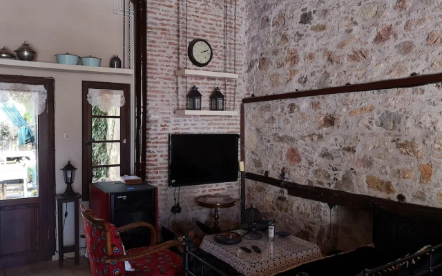 Ayvalik Sarigelin Pansiyon