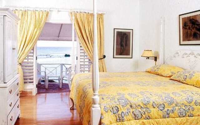 Отель Bonne Amie Villa комната для гостей